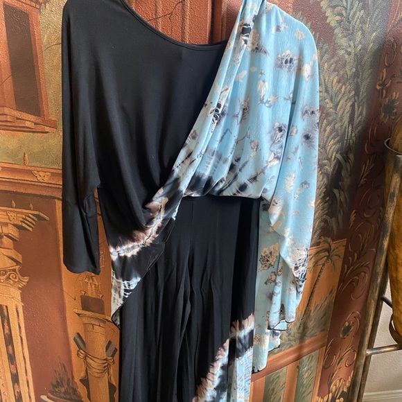 Bali Queen Tops - Bali Queen Pants and Top Outfit